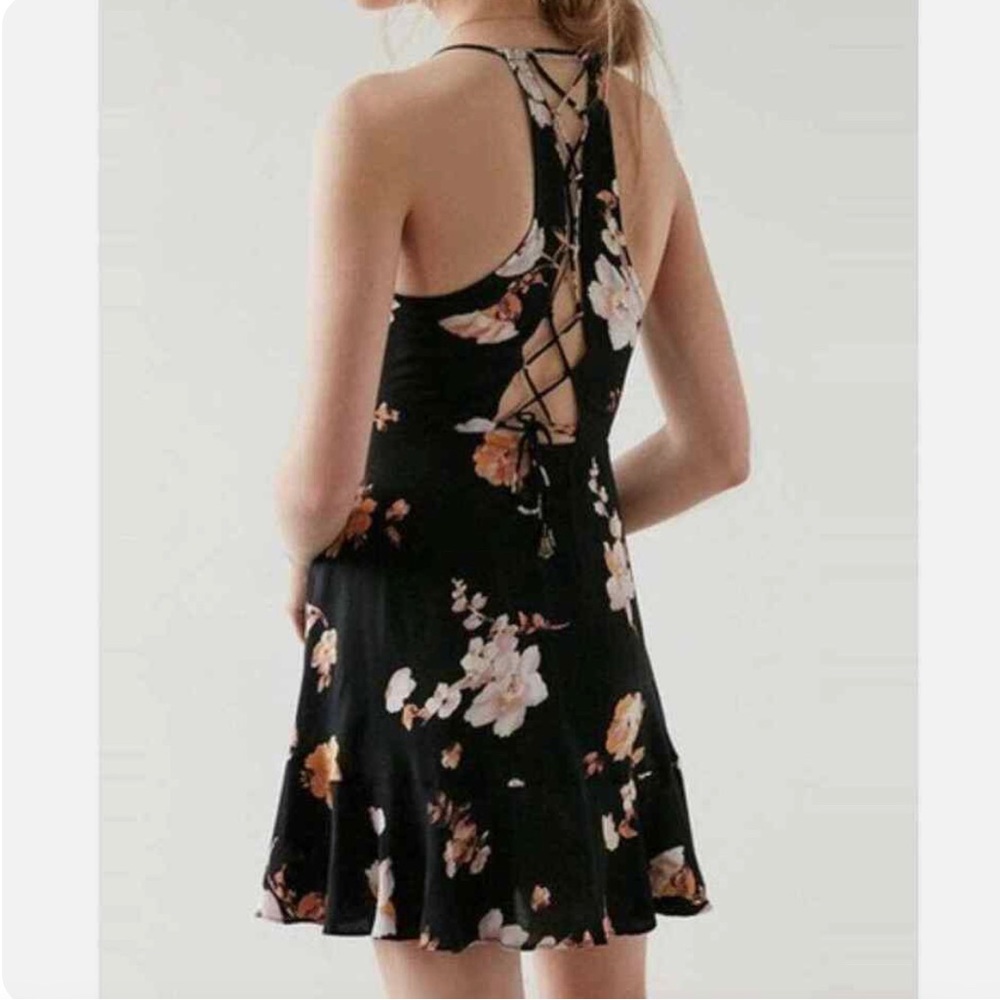 Kimchi Blue Floral Lace Up Back Drews - Urban Outfitters